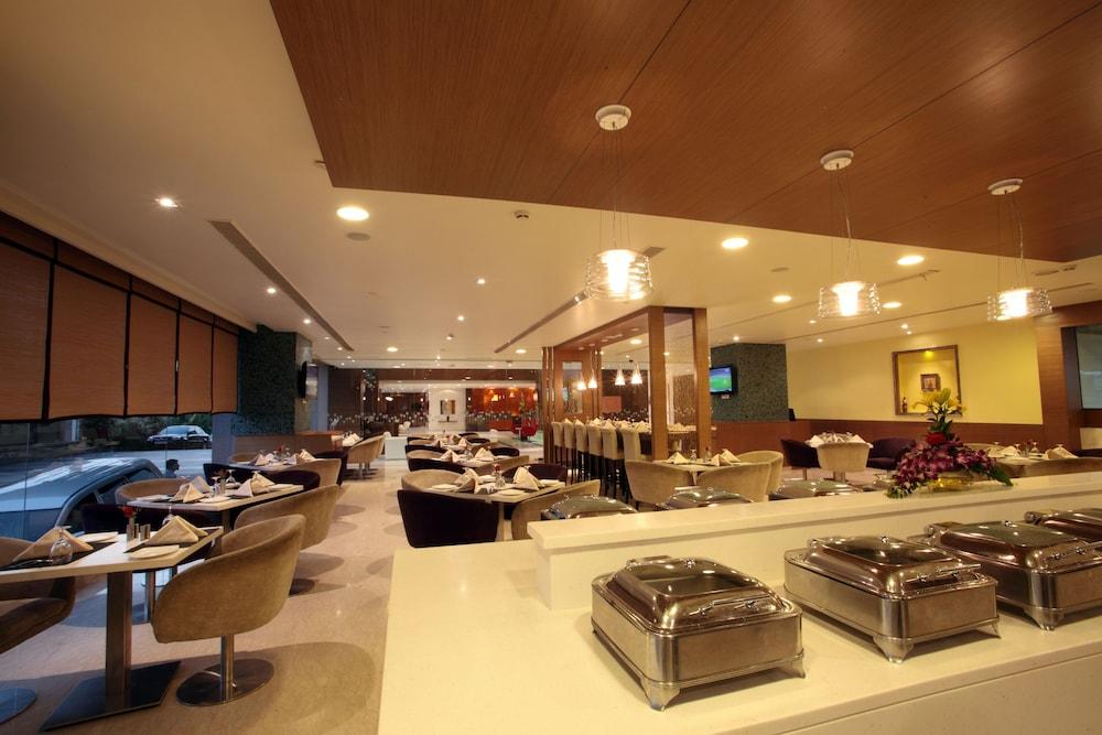 Daspalla Hyderabad Exterior photo