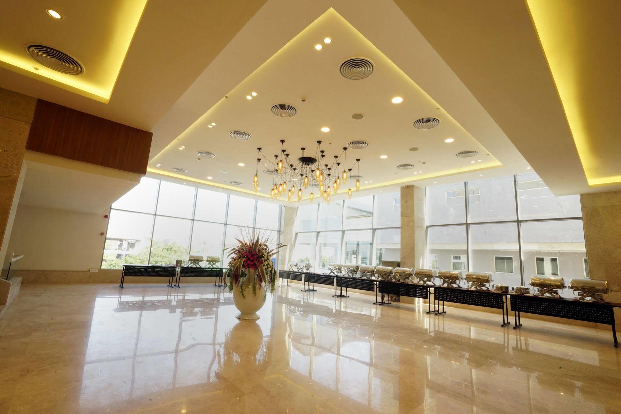 Daspalla Hyderabad Exterior photo